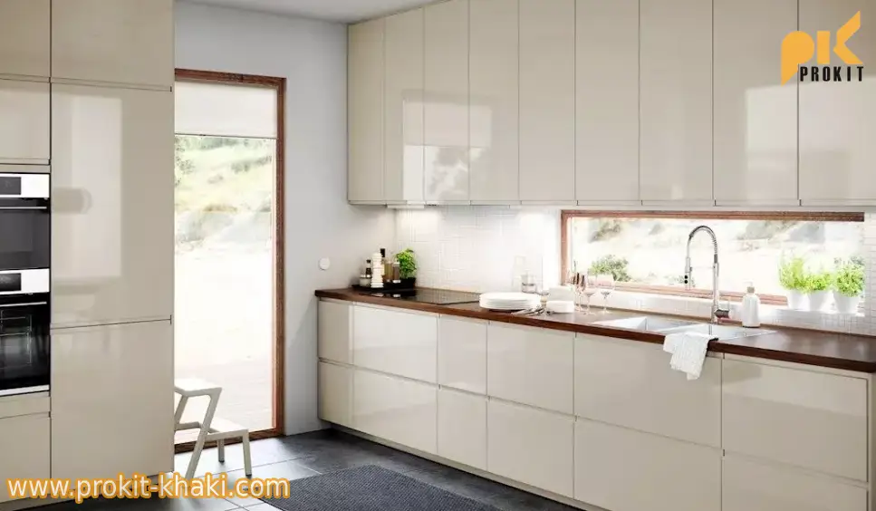 کابینت های گلاس در کرج متری چند؟